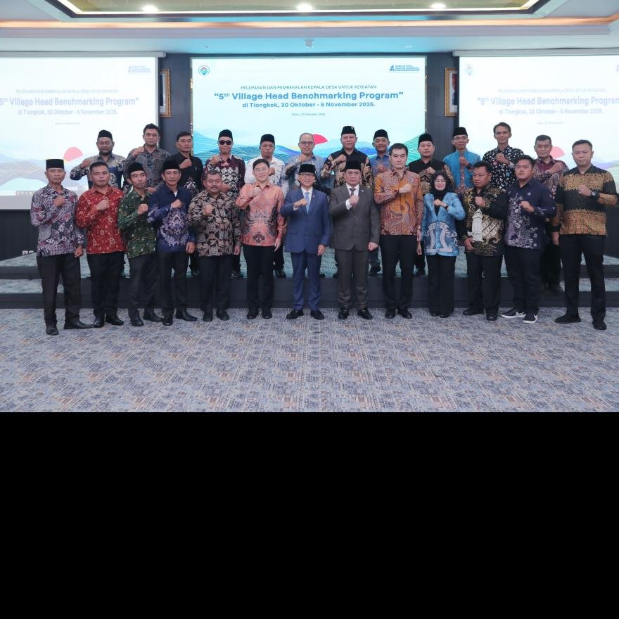 MENDES YANDRI: DELEGASI KADES KE TIONGKOK WAJIB JADI CONTOH WUJUDKAN DESA TERBAIK